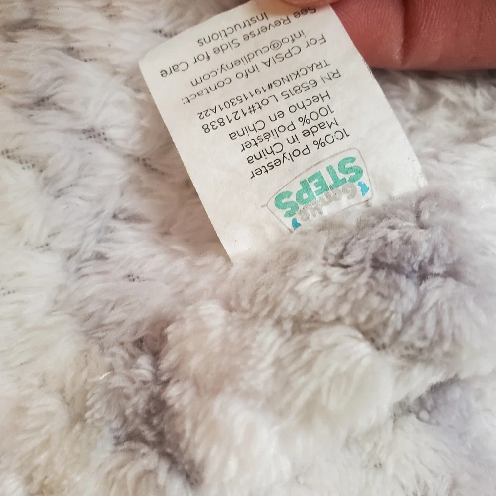 Gentle Steps Fleece Baby Blanket Grey Stripe 30x36 White‎ Lovey